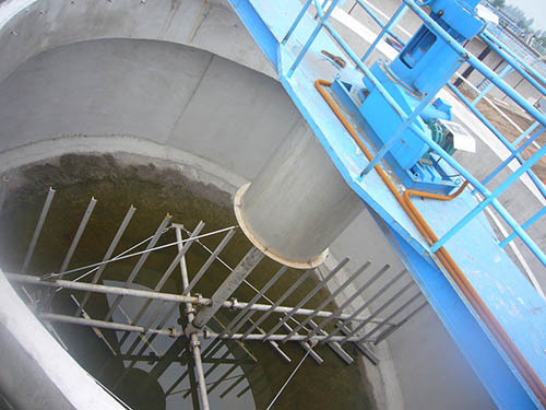 濃縮機(jī)現(xiàn)場圖